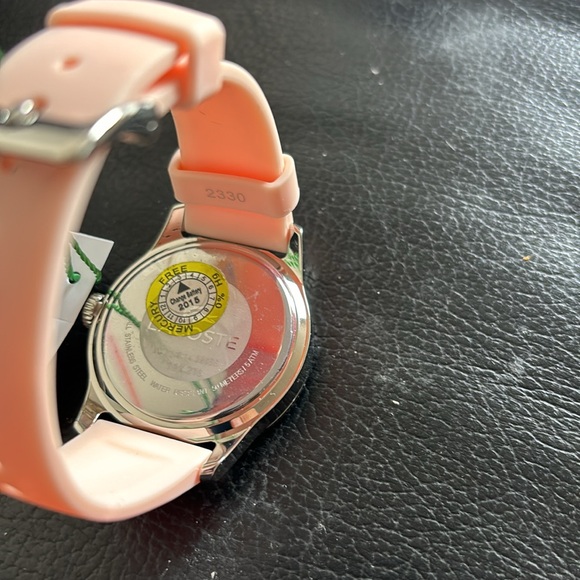 NIB. GORGEOUS WATCH - Picture 3 of 7